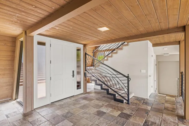 13482 Paseo Terrano, Salinas, California 93908