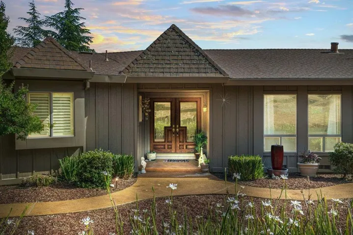12310 Calle Celestina, Gilroy, California 95020