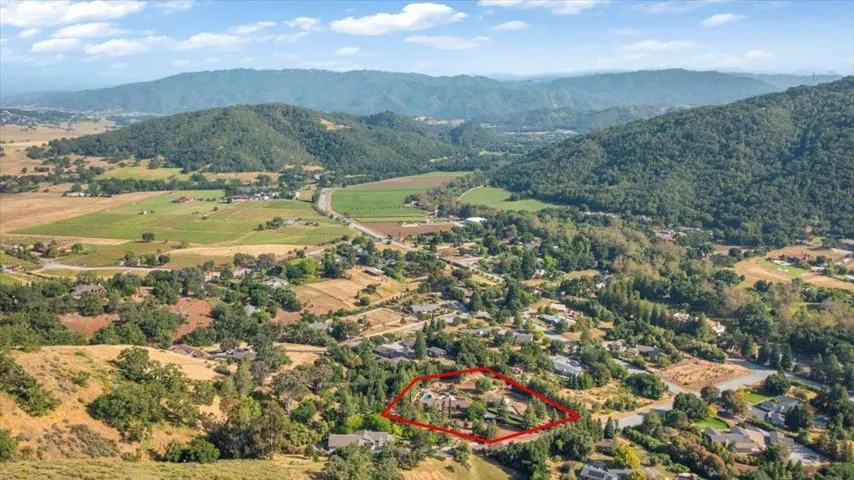 12310 Calle Celestina, Gilroy, California 95020
