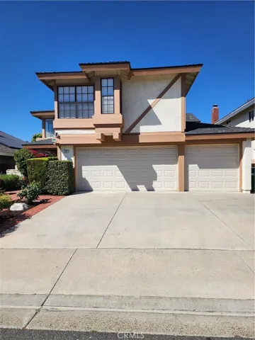 Great location. Located in cul-de-sac  with  3 car garage and spacious driveway