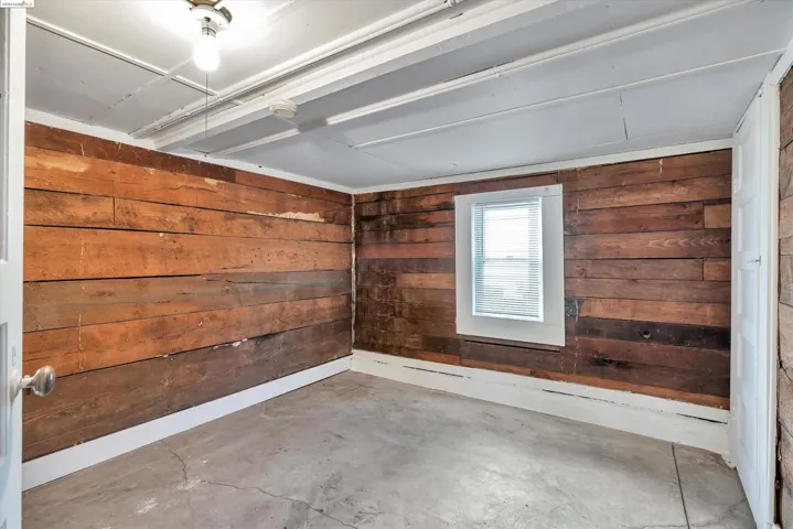 3130 West St., Oakland, California 94608