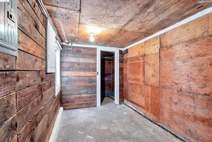 3130 West St., Oakland, California 94608