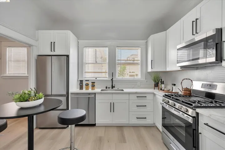 3130 West St., Oakland, California 94608