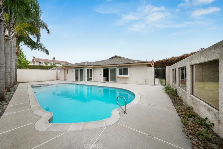 6792 Silver Beach Circle, Huntington Beach, California 92648