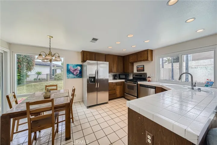 6792 Silver Beach Circle, Huntington Beach, California 92648