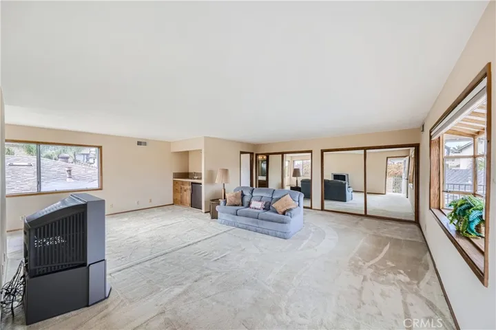 6792 Silver Beach Circle, Huntington Beach, California 92648