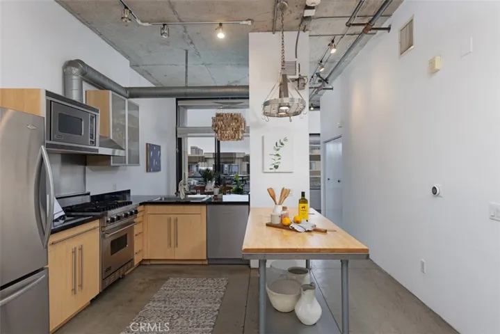 835 Locust Avenue 424, Long Beach, California 90813