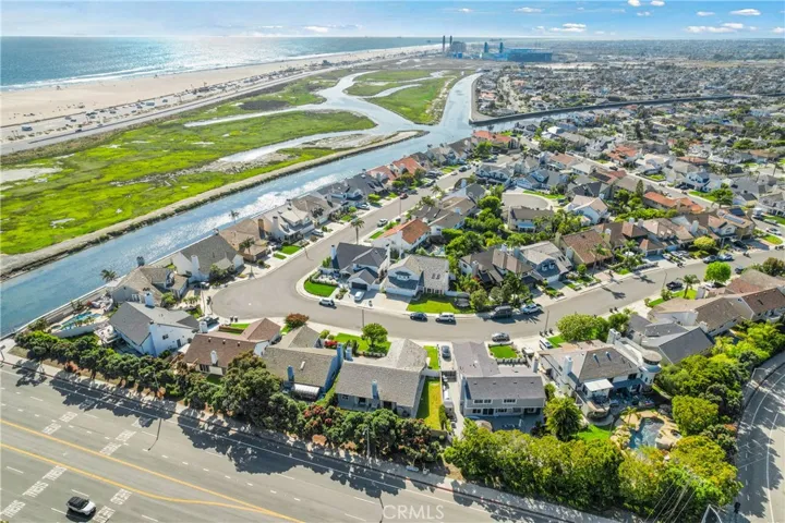 22382 Wallingford Lane, Huntington Beach, California 92646