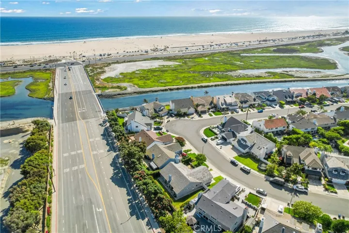 22382 Wallingford Lane, Huntington Beach, California 92646