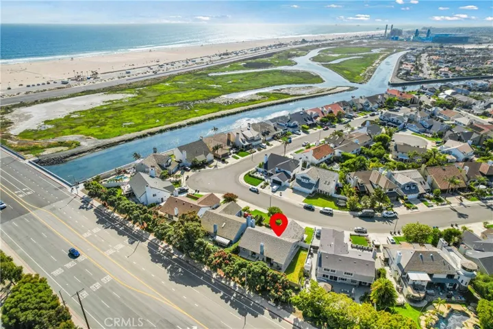 22382 Wallingford Lane, Huntington Beach, California 92646