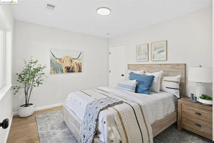 5434 Burlingame Ave, Richmond, California 94804