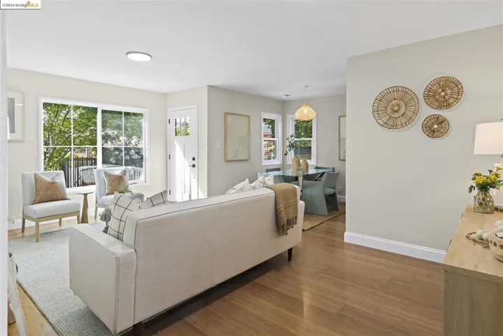 5434 Burlingame Ave, Richmond, California 94804
