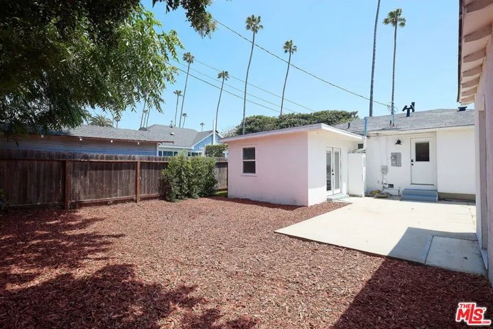 413 E 99th Street, Inglewood, California 90301