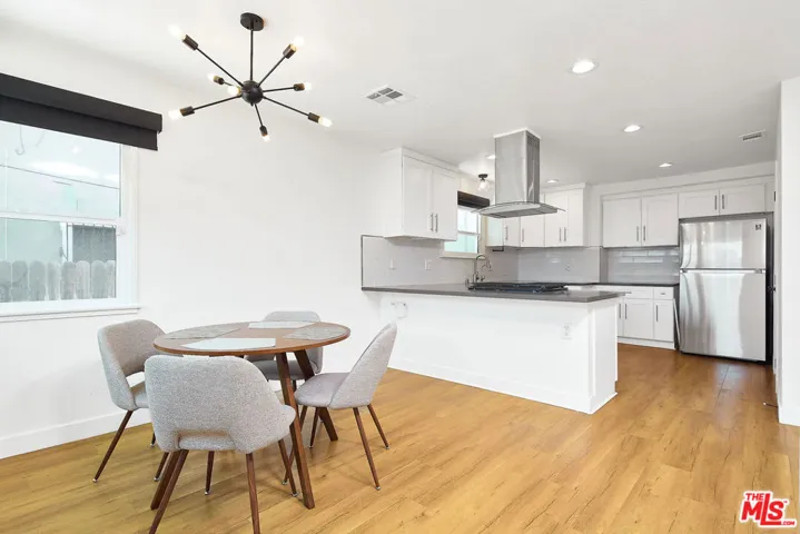 413 E 99th Street, Inglewood, California 90301