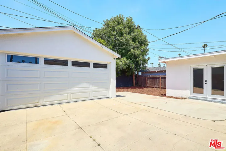 413 E 99th Street, Inglewood, California 90301