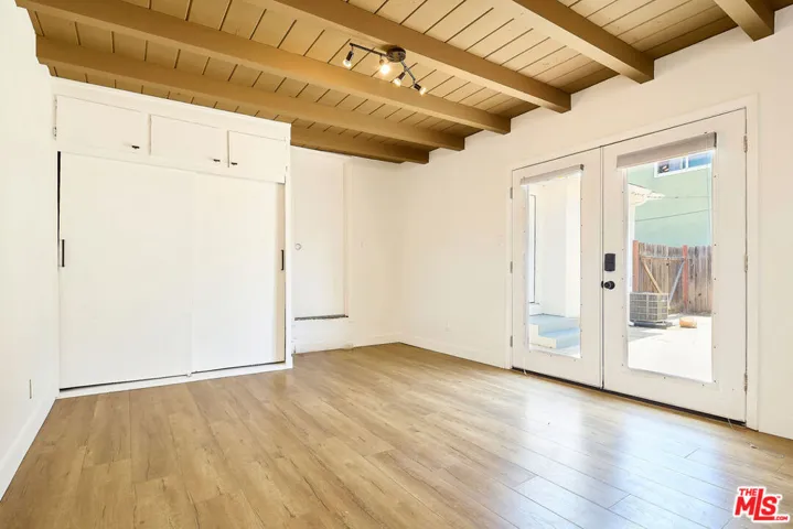 413 E 99th Street, Inglewood, California 90301