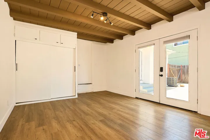 413 E 99th Street, Inglewood, California 90301