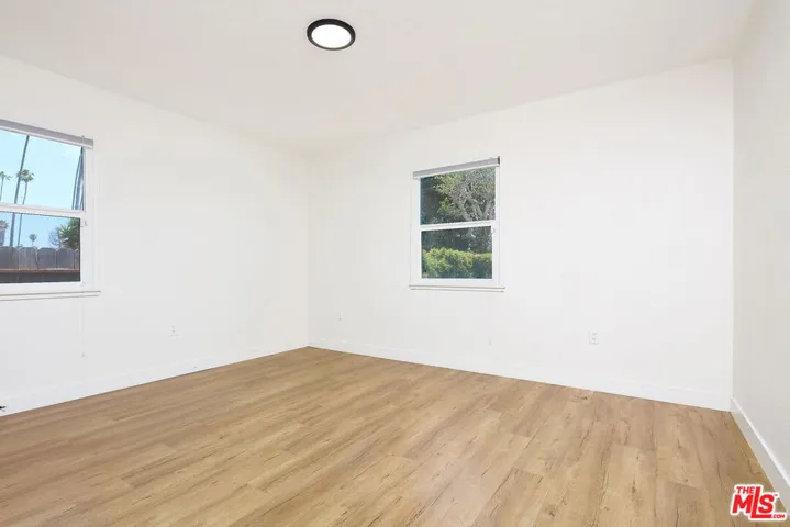 413 E 99th Street, Inglewood, California 90301