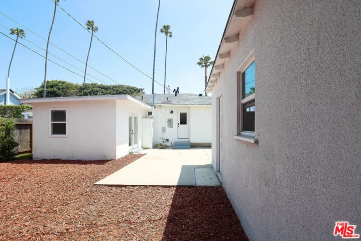 413 E 99th Street, Inglewood, California 90301