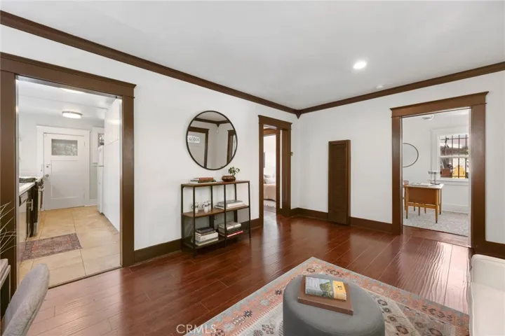 35 East 53rd Street, Long Beach, California 90805