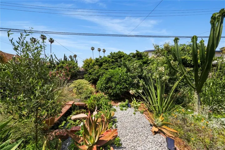 35 East 53rd Street, Long Beach, California 90805