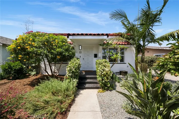 35 East 53rd Street, Long Beach, California 90805
