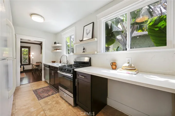 35 East 53rd Street, Long Beach, California 90805