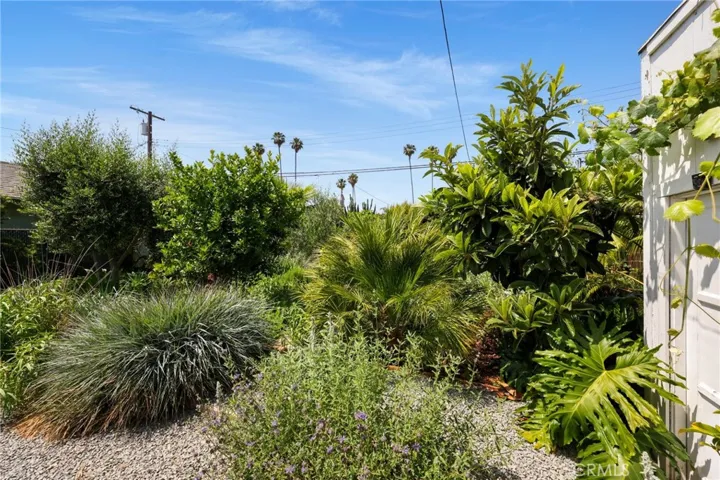 35 East 53rd Street, Long Beach, California 90805