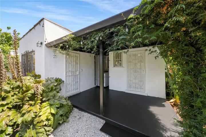 35 East 53rd Street, Long Beach, California 90805