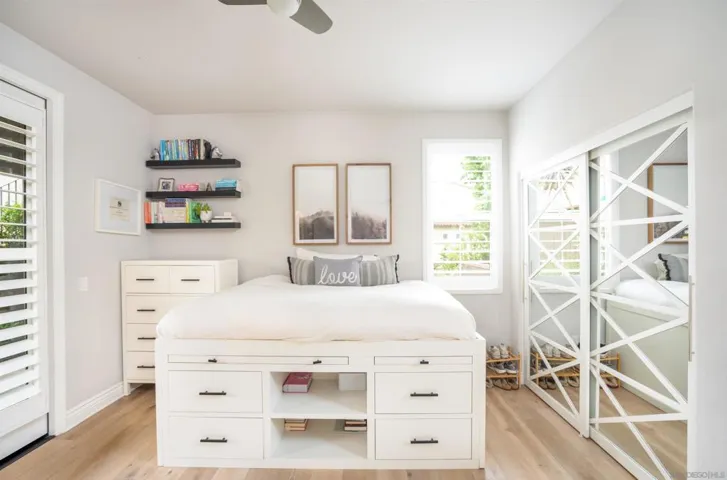8544 Kristen View Ct, San Diego, California 92127