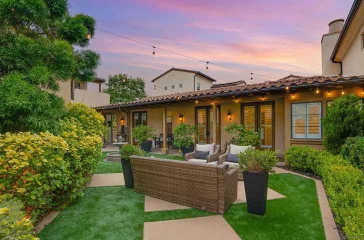 8544 Kristen View Ct, San Diego, California 92127
