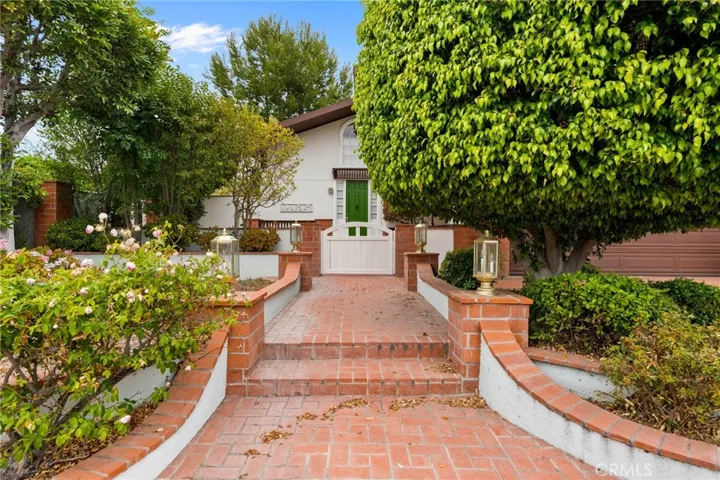 13202 Marshall Lane, Tustin, California 92780