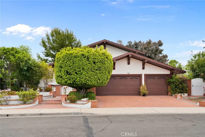 13202 Marshall Lane, Tustin, California 92780