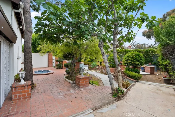 13202 Marshall Lane, Tustin, California 92780