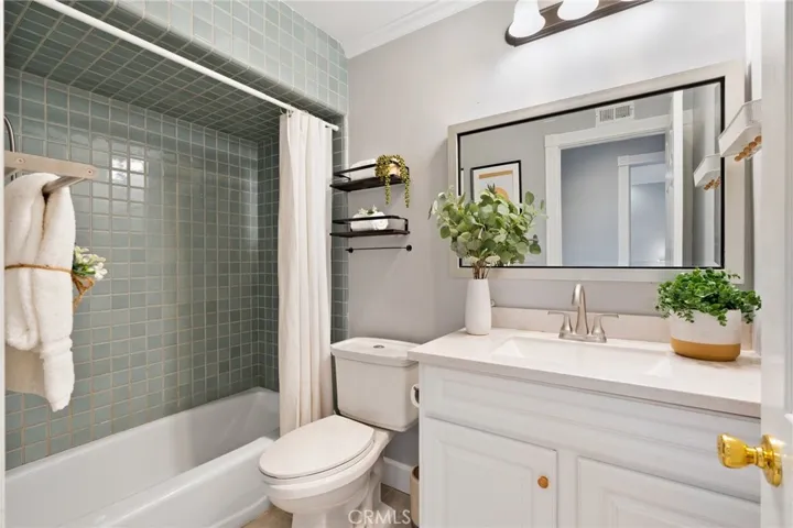 13202 Marshall Lane, Tustin, California 92780