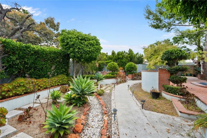 13202 Marshall Lane, Tustin, California 92780