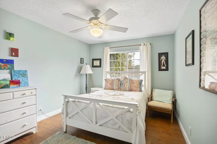 25-web-or-mls-Upmarketmedia_6120Sut-98