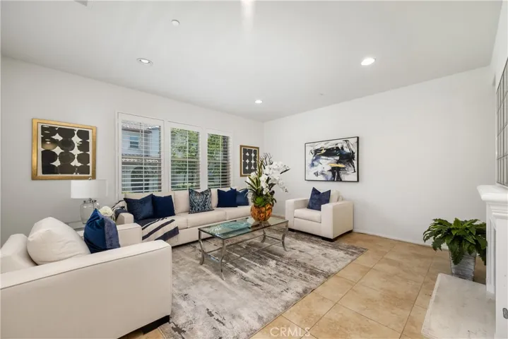 855 E Mountain Way C, Azusa, California 91702