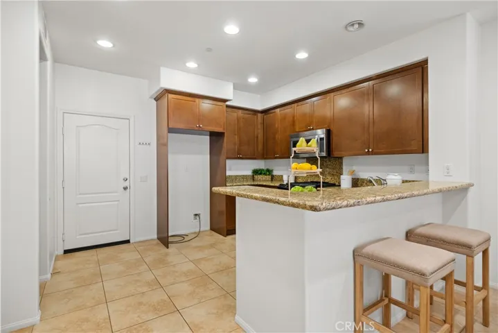 855 E Mountain Way C, Azusa, California 91702