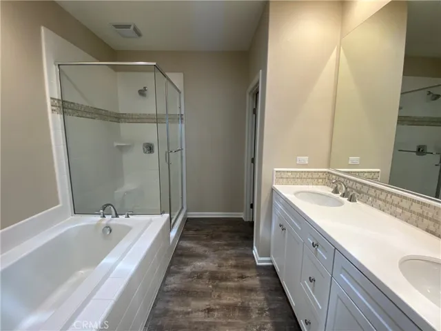 98 Desert Pine, Irvine, California 92620
