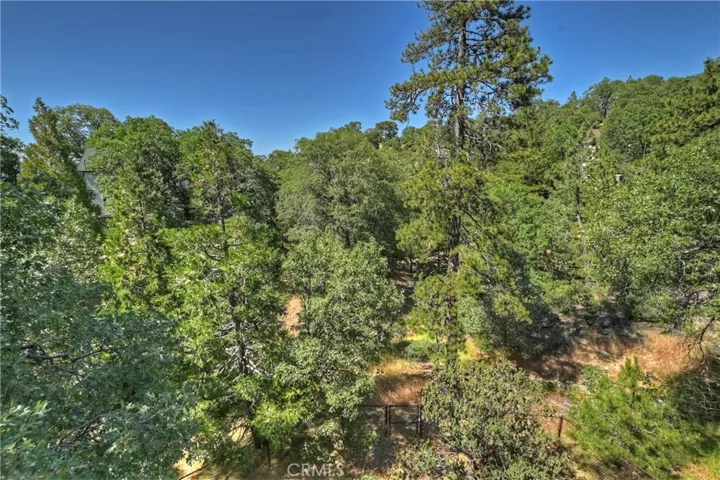 1274 Yukon Drive, Lake Arrowhead, California 92352