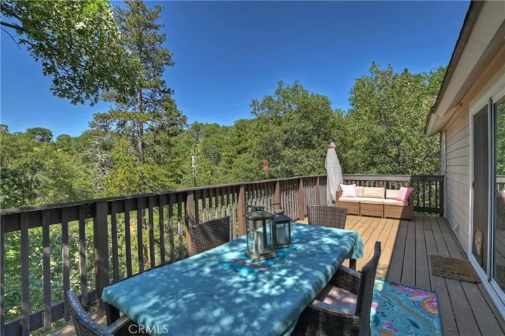 1274 Yukon Drive, Lake Arrowhead, California 92352