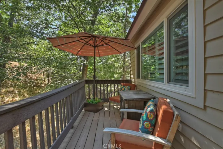 1274 Yukon Drive, Lake Arrowhead, California 92352