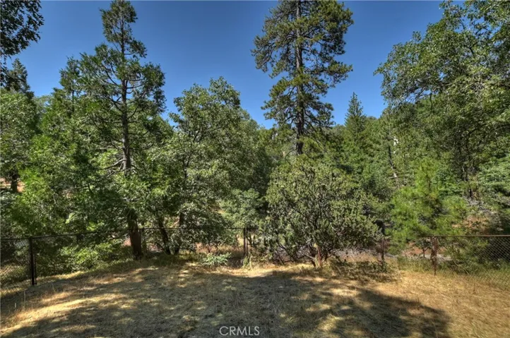 1274 Yukon Drive, Lake Arrowhead, California 92352