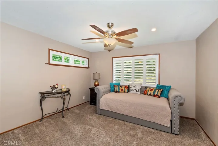 1274 Yukon Drive, Lake Arrowhead, California 92352