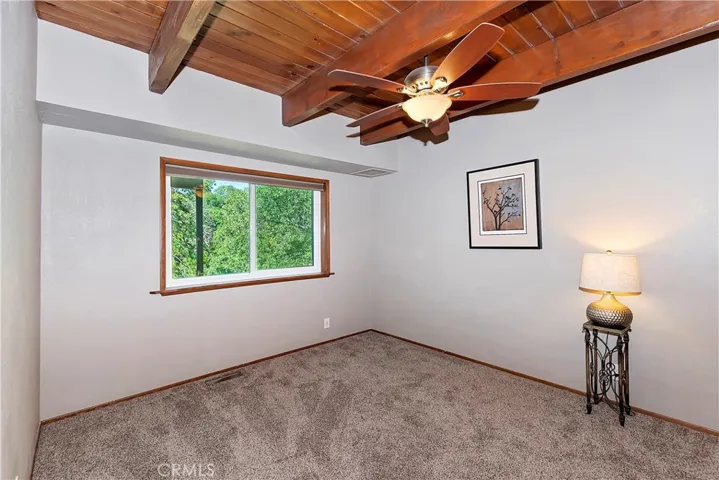 1274 Yukon Drive, Lake Arrowhead, California 92352