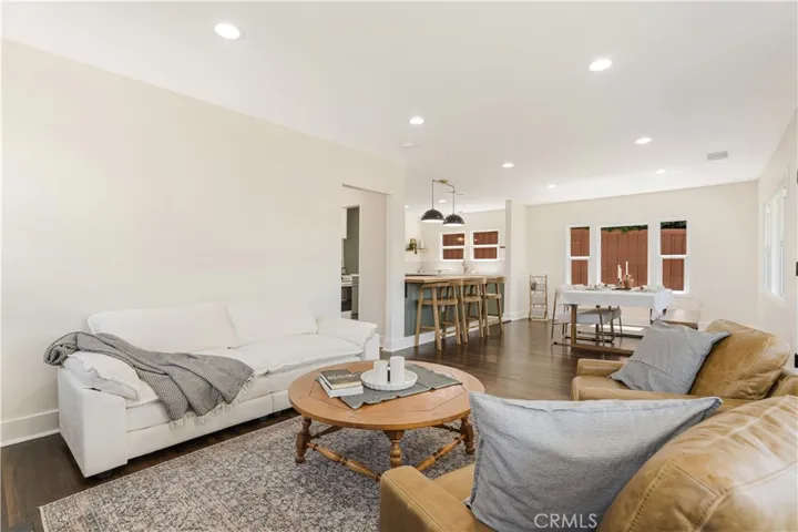 Open concept living/family room