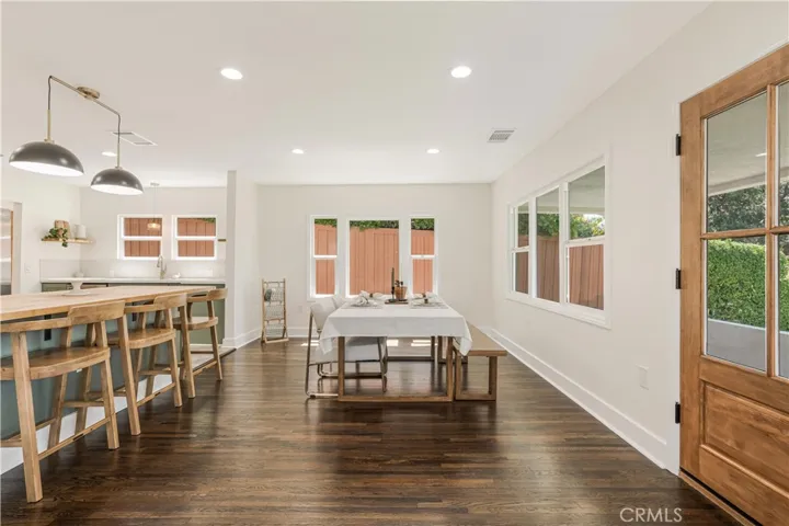 Dining area with breakfast bar