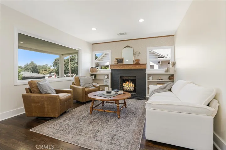 Living/Family room with fireplace