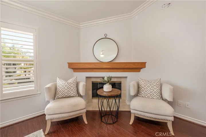 Marable-Faced Fire Place